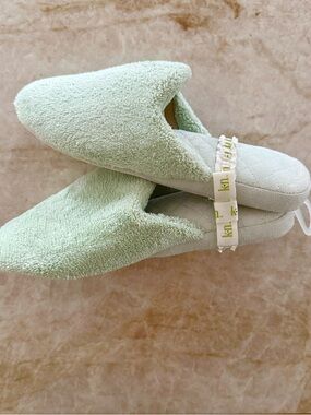 Karen Neuburger Mint Green Terry Cloth Slip-On Slippers